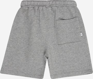 KNOT Regular Shorts 'Kingdom' in Grau