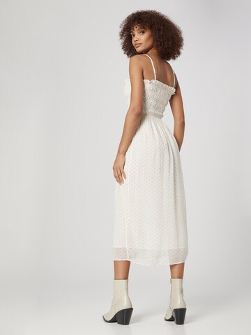 Robe d’été 'Tara' Daahls by Emma Roberts exclusively for ABOUT YOU en blanc