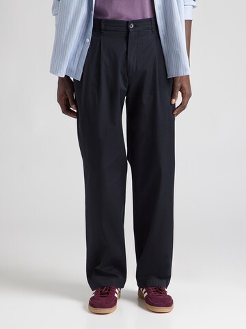 NORSE PROJECTS Loosefit Veckad byxa 'Hestur' i svart: framsida