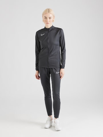 NIKE Tréningruha - szürke: elől