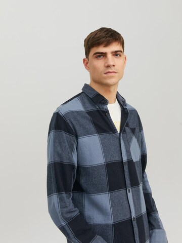 JACK & JONES - Ajuste regular Camisa 'JAMES' en azul