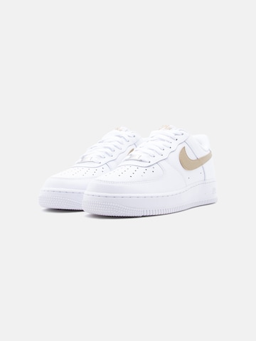 Nike Sportswear Tenisky 'Air Force 1 '07' – bílá