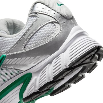 NIKE Sneakers 'V5 RNR' in White