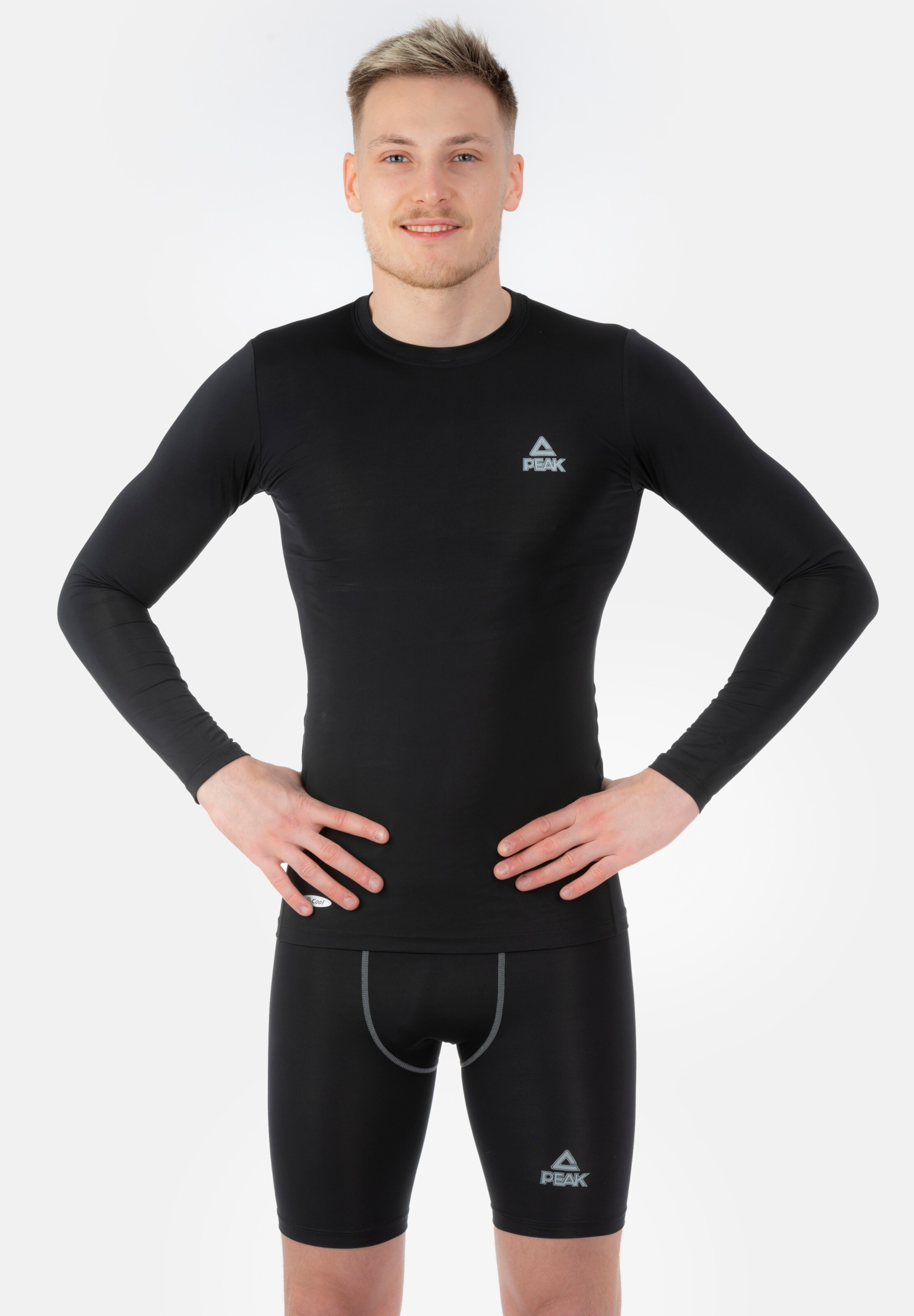 Männer Sportarten PEAK Longsleeve in Schwarz - MA33243 Männer Sportarten PEAK Longsleeve in Schwarz - MA33243