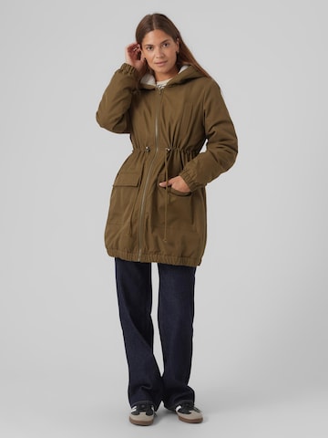 MAMALICIOUS Winter Parka 'Lisa' in Green