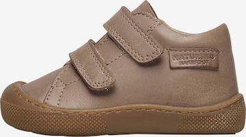 NATURINO Sneakers in Brown: front