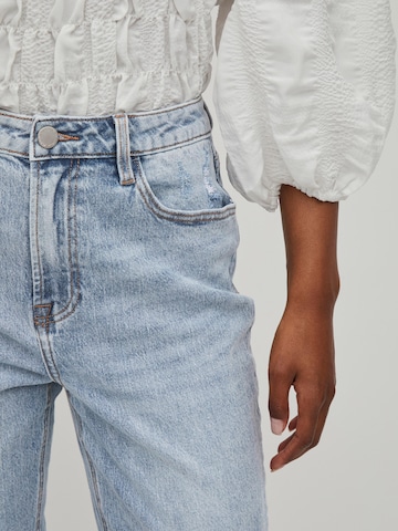 VILA Regular Jeans 'Gigi' in Blauw
