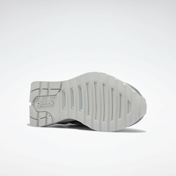 Reebok Sneakers in Grey