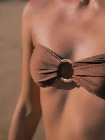 Acuarela Brand Bandeau Bikinitop 'Riviera' in Bruin