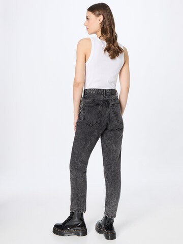 regular Jeans di Nasty Gal in nero