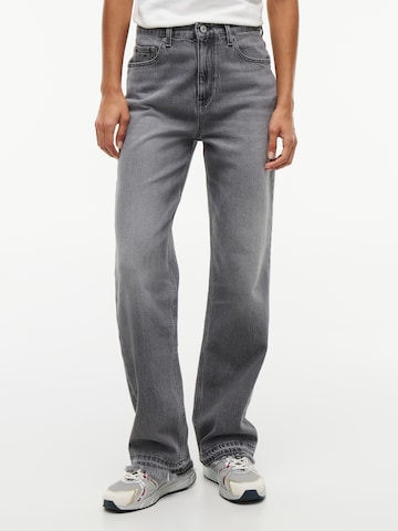 Tommy Jeans - regular Vaquero 'LAYLA' en gris: frente