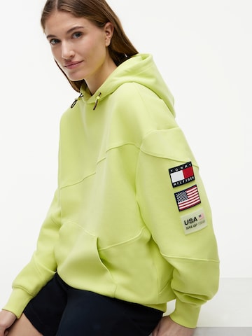 zaļš TOMMY HILFIGER Sportisks džemperis 'US SAILGP'