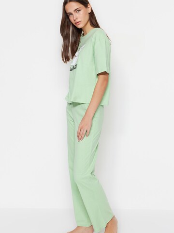 Trendyol Πιτζάμα σε πράσινο