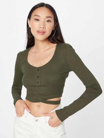 ABOUT YOU Shirt 'Charlott' in Green: front