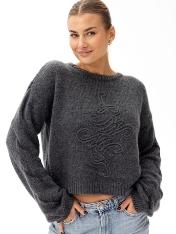 mandragora Pullover 'Vero' in Grau