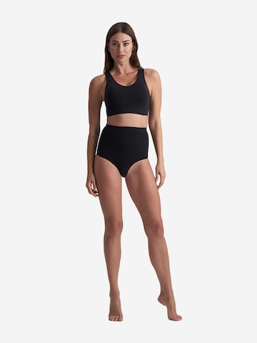 Slip scultant ' Soft Touch Seamless Mid Waist Brief' Bye Bra en noir