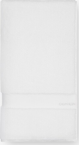 Calvin Klein Towel 'Tracy' in White: front