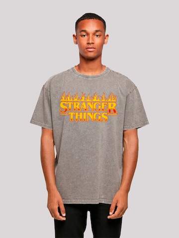 T-Shirt 'Stranger Things Fire Logo Women Netflix TV Series' F4NT4STIC en gris : devant