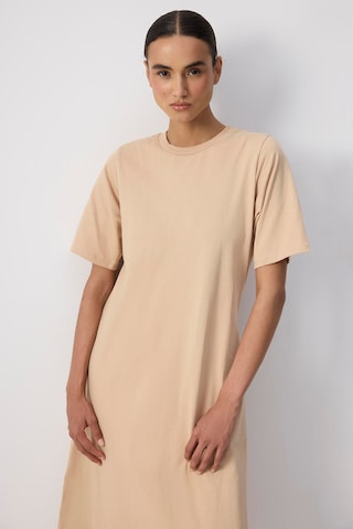 Robe Touche Prive en beige