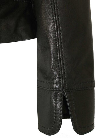 MADDOX Übergangsjacke 'Clari' in Schwarz