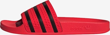 ADIDAS ORIGINALS Muiltjes 'Adilette' in Rood: voorkant
