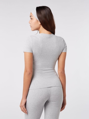 YO-GAYA Shirt 'Lounge Short Sleeve Top' in Grijs