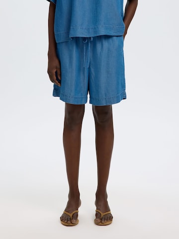 SELECTED Regular Shorts in Blau: Vorderseite