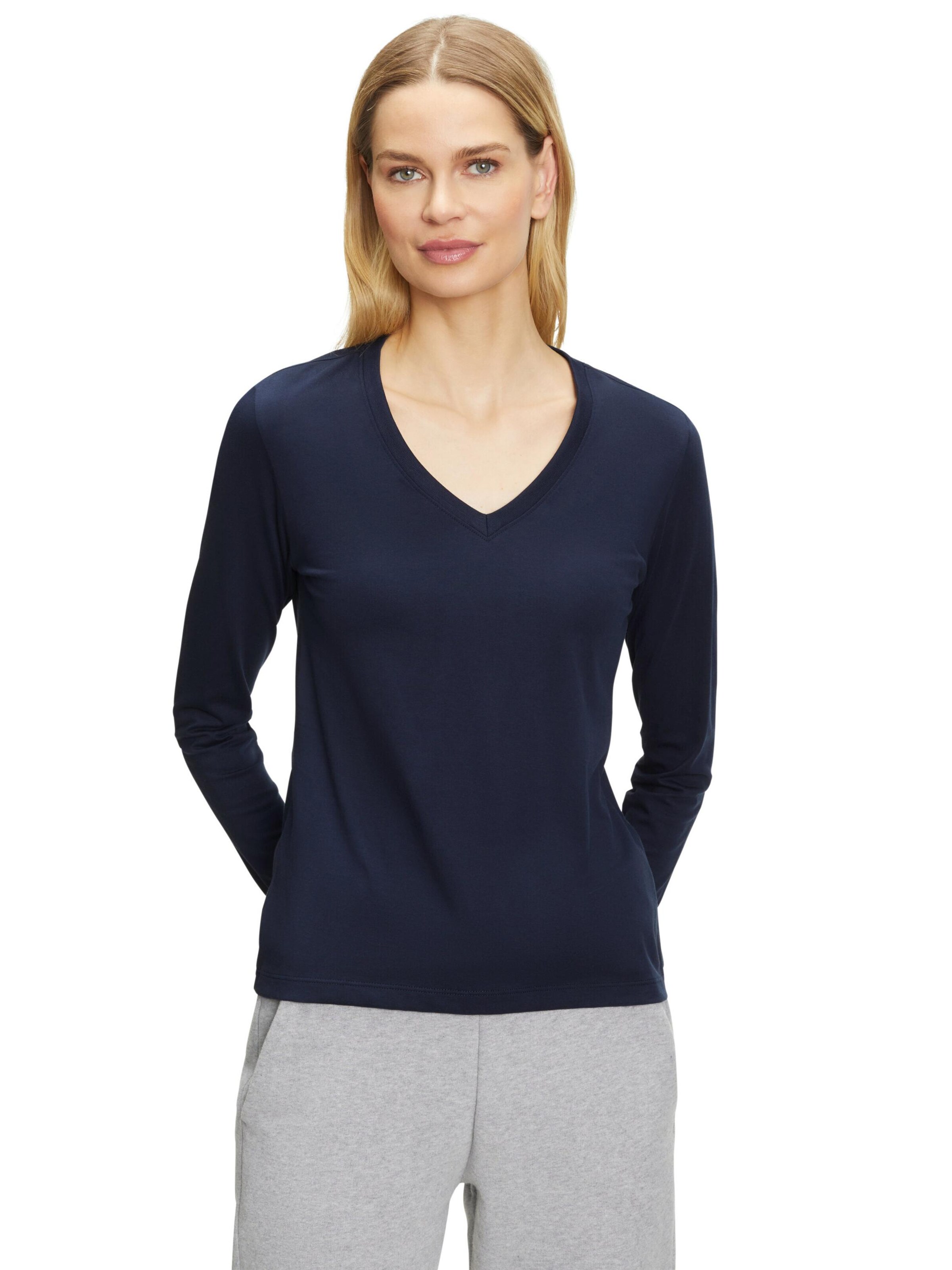 FALKE Shirt 'Essential'‌‌‌ in Blau: Vorderseite