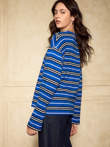 Tricou de la Next pe albastru