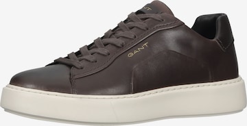 Baskets basses GANT en marron : devant