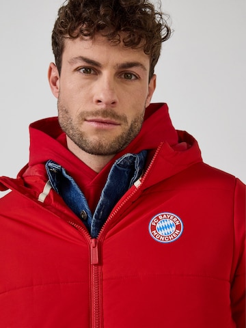FC BAYERN MÜNCHEN Winter Coat in Red