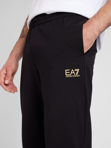 Tuta da jogging di EA7 Emporio Armani in nero
