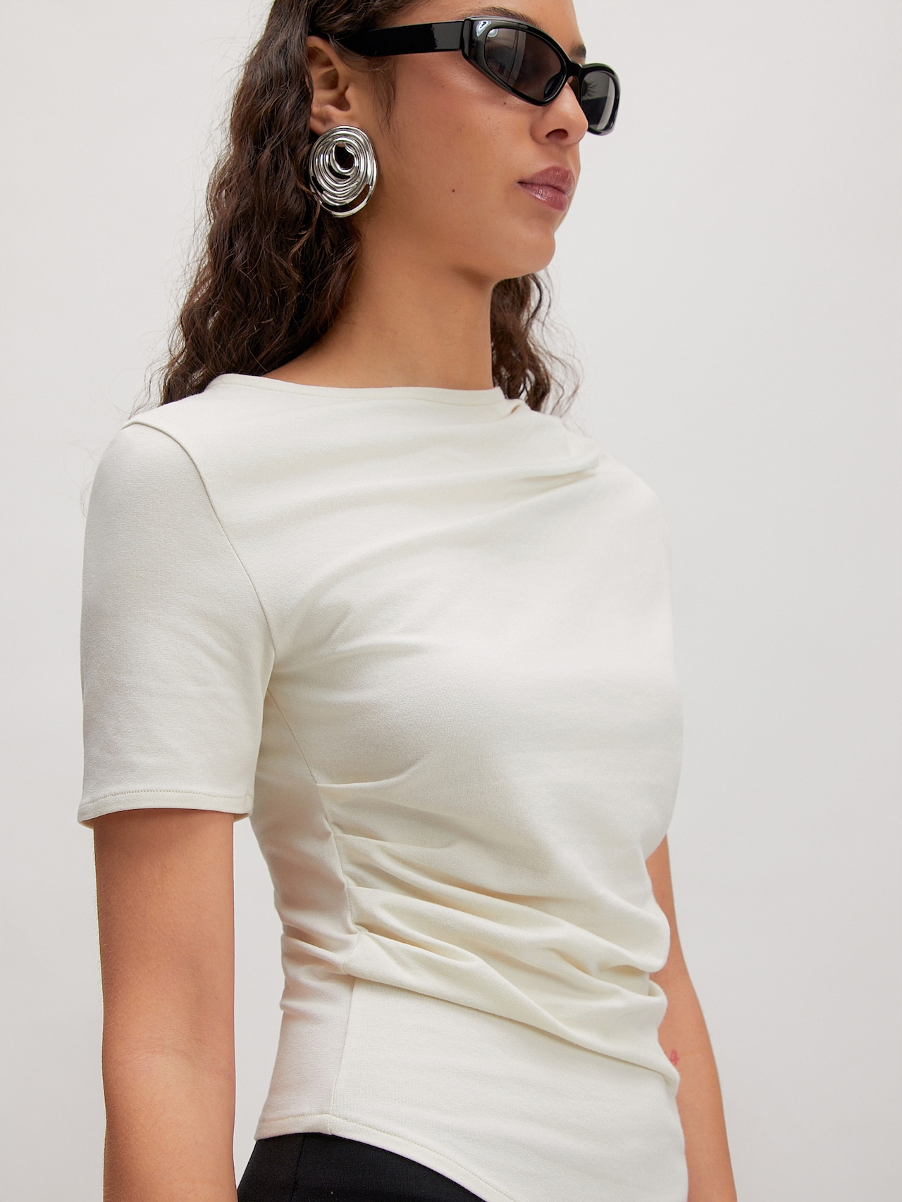 EDITED Producten Shirt 'Ona' Wit