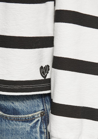 QS - Sudadera en negro