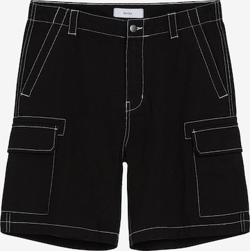 Bershka Regular Shorts in Schwarz: predná strana