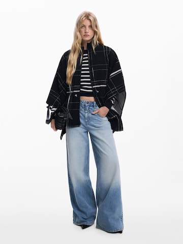 Desigual - Capa em preto