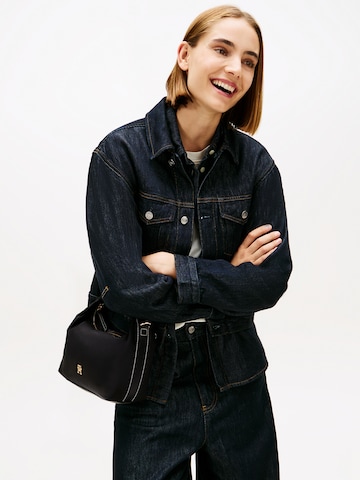 TOMMY HILFIGER Сумки в Черный: спереди