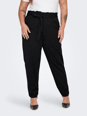 ONLY Carmakoma Regular Bundfaltenhose in Schwarz: Vorderseite