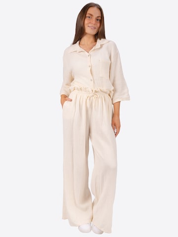 Seasons of April Wide leg Broek 'Liska' in Beige