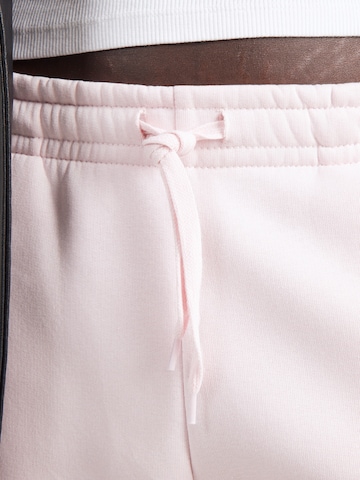 Gina Tricot Loosefit Hose in Pink