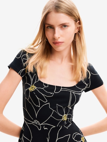 Desigual - Vestido 'Arty' en negro