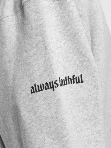 Wasted Paris - Sudadera 'United Crewneck' en gris