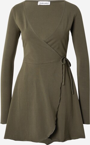 STUDIO SELECT Dress 'Willow' in Green: front