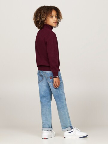 TOMMY HILFIGER Sweater in Red
