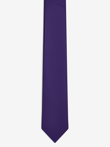 Andrew James Tie in Purple: front