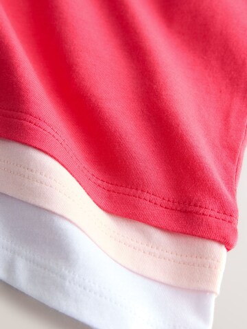 Tricou de la Next pe roz