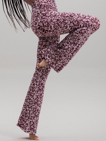Hey Honey Leggings 'Flared' in Roze: voorkant