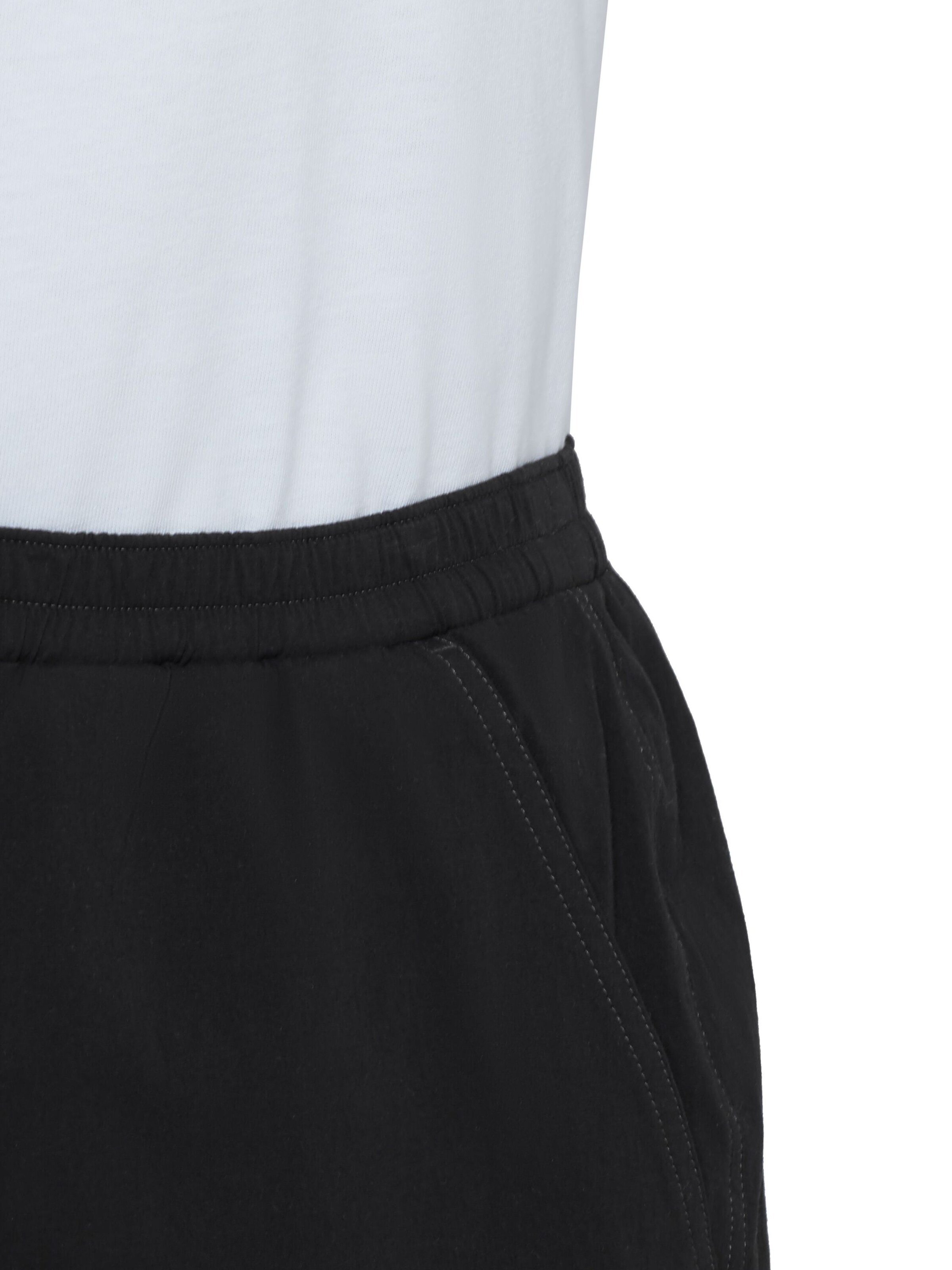 MAMMUT Regular Workout Pants in Black