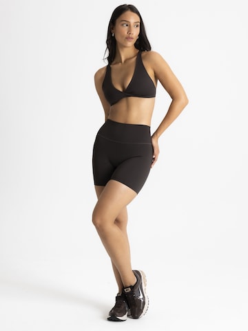 OMNANA Skinny Leggings 'MUSE™' in Brown: front