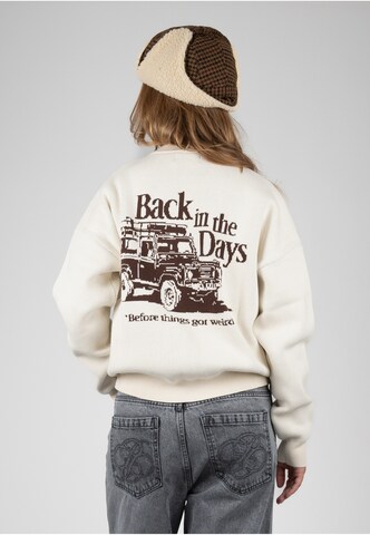 Pullover 'Back In The Days' di Prohibited in beige